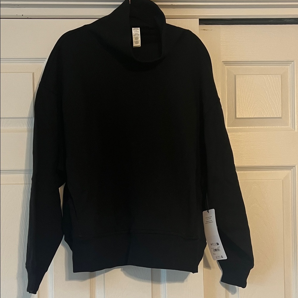 Alo Black Hazy Mock Neck Pullover - NWT - Size Medium